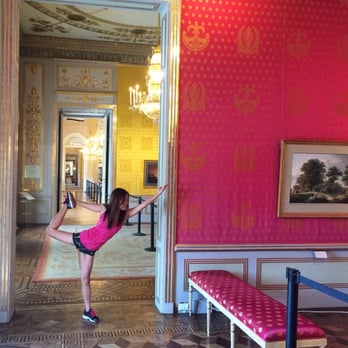 Albertina - The yogi me admiring the prestigious art santuary - Art Galleries Near Me - Vienna, 9