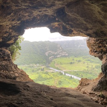 Cueva Ventana - The "cave window." - Hiking Near Me