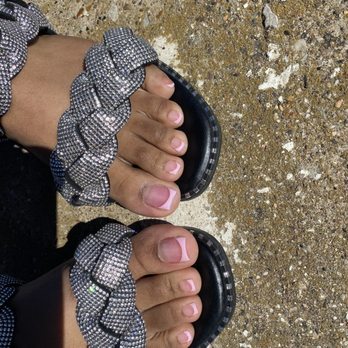 Hot Nails & Spa - I got a pedicure with a big toe overlay and a gel polish finish !! - Nail Salons Near Me - DeSoto, Texas Hot Nails & Spa - I got a pedicure with a big toe overlay and a gel polish finish !! - Nail Salons Near Me - DeSoto, Texas