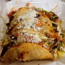3 crispy carne asada tacos