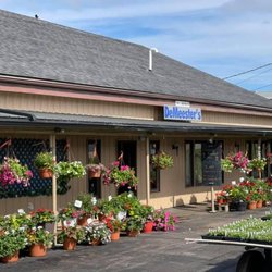 DeMeester's Greenhouse & Appleland Orchard