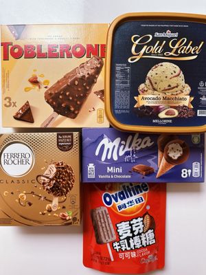 Asian Family Market by null