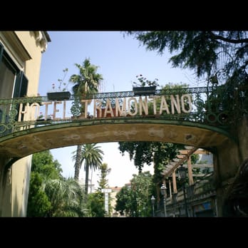 Hotel Imperial Tramontano - Hotel Tramontano Entrance - Hotels Near Me - Sorrento, NA
