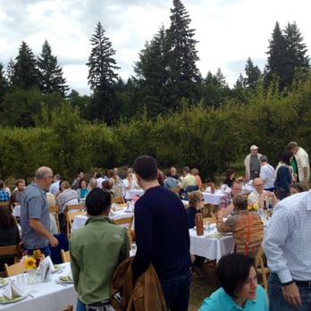 Plate & Pitchfork - Plate & Pitchfork at Smith Berry Barn - Pear Orchard tables - Festivals Near Me Plate & Pitchfork - Plate & Pitchfork at Smith Berry Barn - Pear Orchard tables - Festivals Near Me