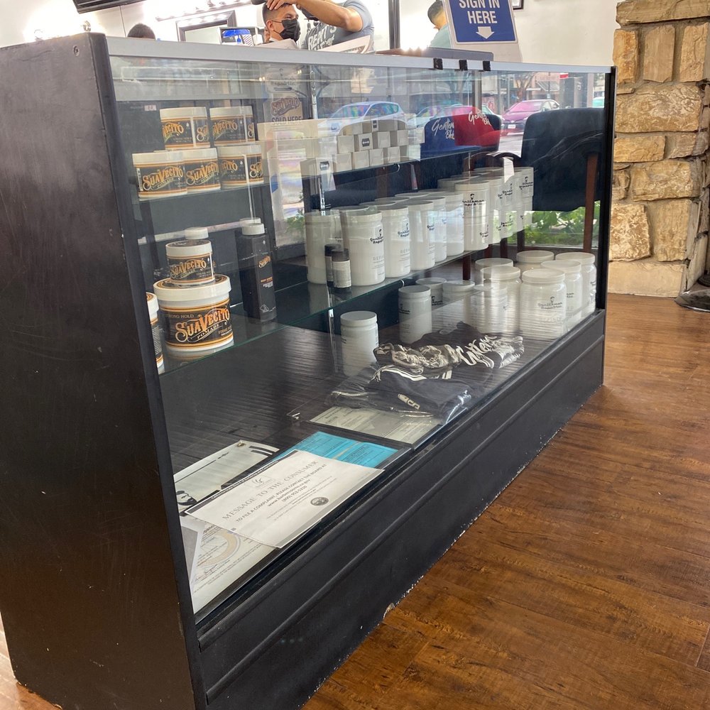 The Gentlemens Blade - Barbers Near Me - South Gate, California