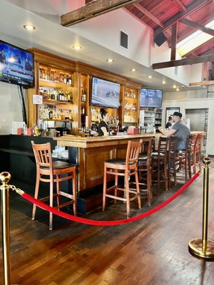 Healdsburg Bar & Grill by null