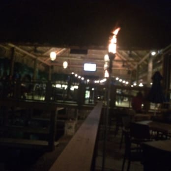 Skipper's Dockside - Outdoor seating and bar - Seafood Near Me - Key Largo, Florida Skipper's Dockside - Outdoor seating and bar - Seafood Near Me - Key Largo, Florida