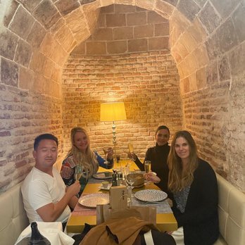 La Bodega de Los Secretos - Cute tables- all are in their own little alcoves like this - Spanish Near Me - Madrid, M La Bodega de Los Secretos - Cute tables- all are in their own little alcoves like this - Spanish Near Me - Madrid, M