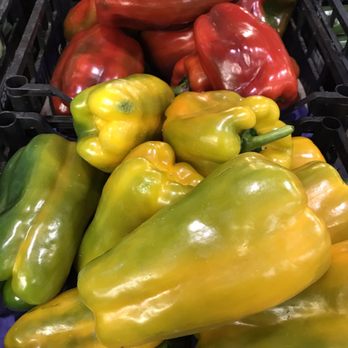 Perfect Picnics - Fresh, local Peppers for roasting or for raw salads - Party & Event Planning Near Me Perfect Picnics - Fresh, local Peppers for roasting or for raw salads - Party & Event Planning Near Me