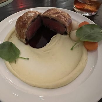 Gordon Ramsay Hell's Kitchen - Beef Wellington - Desserts Near Me - Washington, DC, District of Columbia