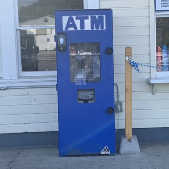 Lago's Ice Cream - They only take cash ....convenient ATM right outside! - Ice Cream & Frozen Yogurt Near Me - Rye, New Hampshire