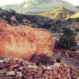 Some creative trail clearing here.