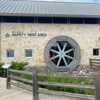 Bell County Safety Rest Area - Exterior of safety rest area - Rest Stops Near Me - Salado, Texas