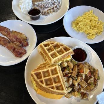 Huevos Avenue - Cajeta pancakes & the Waffle Sandwich - New American Near Me - Boulder City, Nevada Huevos Avenue - Cajeta pancakes & the Waffle Sandwich - New American Near Me - Boulder City, Nevada
