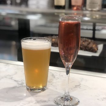 Varuni Napoli - Krog - Beer & Sparkling Rose - Pizza Near Me - Atlanta, Georgia