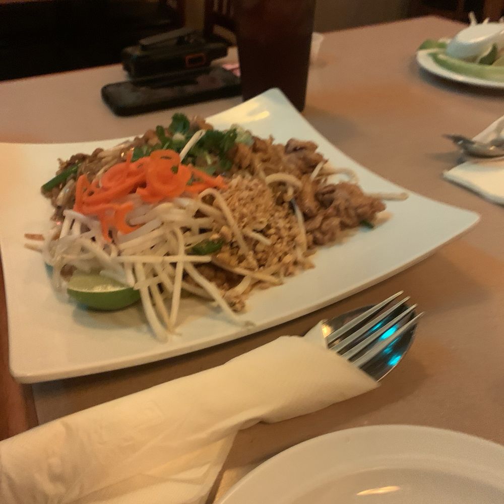 Coconut Cafe - Pork pad Thai - Laotian Near Me - Merced, California
