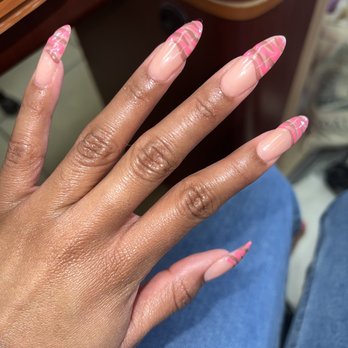 John and Sandy Nails - call and make an appointment with them, they're the best! - Nail Salons Near Me - Los Angeles, California