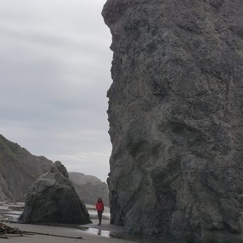 Face Rock State Scenic Viewpoint - Me looking small - Landmarks & Historical Buildings Near Me - Bandon, Oregon