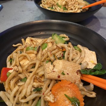 Toss Noodle Bar - Asian Fusion Near Me - Berkeley, California