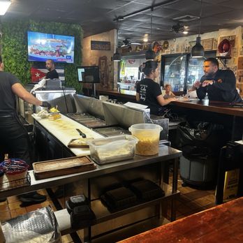 El Pub - Cuban Near Me - Miami, Florida