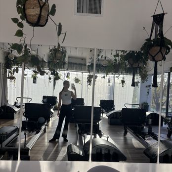 Pandora Pilates & Physical Therapy - Studio - Pilates Near Me - Miami, Florida Pandora Pilates & Physical Therapy - Studio - Pilates Near Me - Miami, Florida