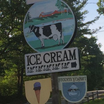 Great Brook Dairy Farm - Sign on Lowell Road - Ice Cream & Frozen Yogurt Near Me - Carlisle, Massachusetts Great Brook Dairy Farm - Sign on Lowell Road - Ice Cream & Frozen Yogurt Near Me - Carlisle, Massachusetts