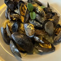 Café Bovo - Linguine with mussels