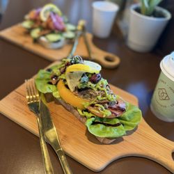 Toastique - Tuscan Tuna Toast