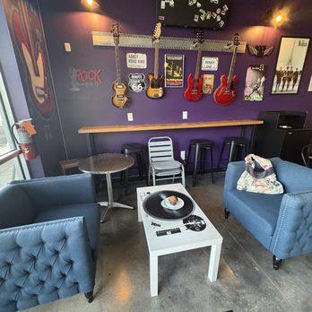 Classic Rock Coffee - Comfy seating - Coffee & Tea Near Me - San Antonio, Texas