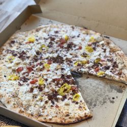 Cecil's Slice Of Pie - Chicken Bacon Ranch Pizza