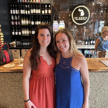 Up North Wine Tasting Room - Wine Bars Near Me - Geneva, Illinois