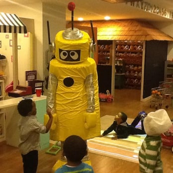 Chicago Playpen - Mascots - Kids Activities Near Me - Chicago, Illinois Chicago Playpen - Mascots - Kids Activities Near Me - Chicago, Illinois