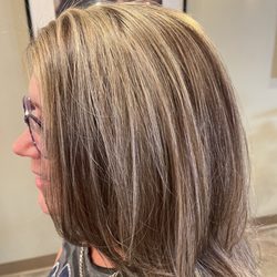 Salon 80-AVEDA - Up close