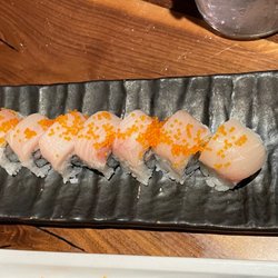 Double hamachi roll