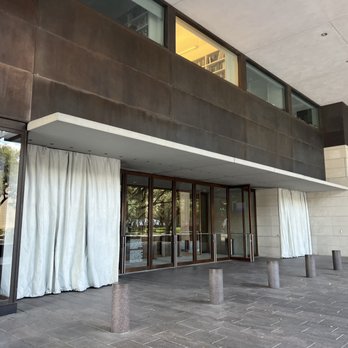 MFAH Brown Auditorium Theater - Cinema Near Me - Houston, Texas