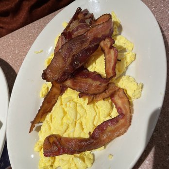 Nevada Diner Restaurant - Diners Near Me - Bloomfield, New Jersey