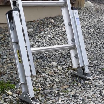 JD Pro - Our ladders are equipped to safely stand on uneven ground to reach those windows or roof lines. - Window Washing Near Me JD Pro - Our ladders are equipped to safely stand on uneven ground to reach those windows or roof lines. - Window Washing Near Me