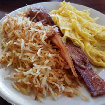 Cafe Cappuccino - Eggs, Bacon and Hash Browns - Breakfast & Brunch Near Me - Waco, Texas Cafe Cappuccino - Eggs, Bacon and Hash Browns - Breakfast & Brunch Near Me - Waco, Texas