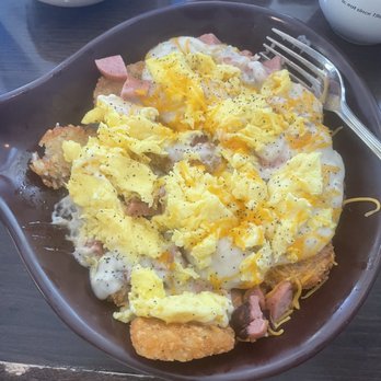 Lincoln Square Pancake House - Scrambled eggs with German potatoes and sausage - Cafes Near Me - Indianapolis, Indiana Lincoln Square Pancake House - Scrambled eggs with German potatoes and sausage - Cafes Near Me - Indianapolis, Indiana