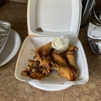 Goodfellas Pizzeria - No sauce on chicken no foil just a mess - Pizza Near Me - Niagara Falls, New York