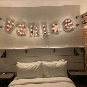 Venice V Hotel - PH 4 bedroom - Hotels Near Me - Venice, California Venice V Hotel - PH 4 bedroom - Hotels Near Me - Venice, California