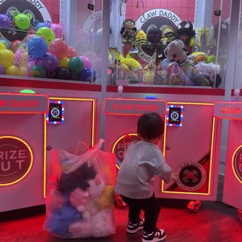 Claw Daddy Arcades  - Arcades Near Me - Montebello, California
