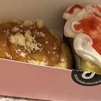 Crumbl - Harrisonburg - Strawberry shortcake and apple pie cookie - Bakeries Near Me - Harrisonburg, Virginia Crumbl - Harrisonburg - Strawberry shortcake and apple pie cookie - Bakeries Near Me - Harrisonburg, Virginia