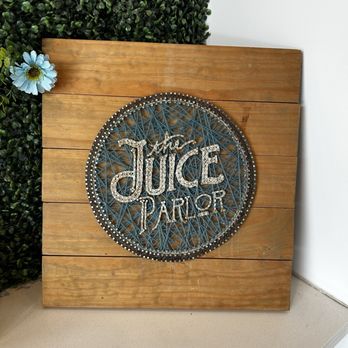The Juice Parlor - Signage - Vegan Near Me - North Hollywood, California