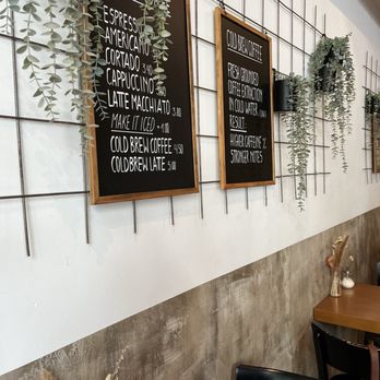 Kloonies - Breakfast & Brunch Near Me - Antwerp, VAN