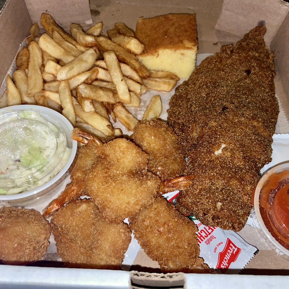 Dirty Bird Chicken N' Waffles - Fish and Shrimp w/ Fries, cornbread and coleslaw - Food Trucks Near Me - Niagara Falls, New York Dirty Bird Chicken N' Waffles - Fish and Shrimp w/ Fries, cornbread and coleslaw - Food Trucks Near Me - Niagara Falls, New York