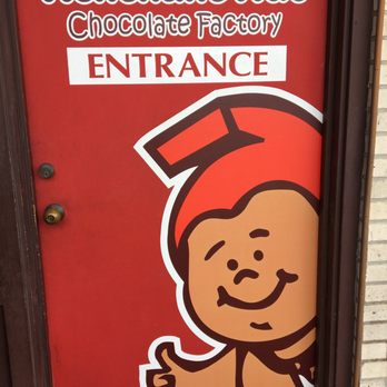 Menehune Mac Candies - Candy Stores Near Me - Honolulu, Hawaii