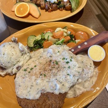 Hashes & Brews - Chicken Fried Steak (bottom) - Bars Near Me - San Bruno, California