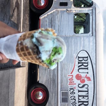 Bruster's Real Ice Cream - Ice Cream & Frozen Yogurt Near Me - Knoxville, Tennessee
