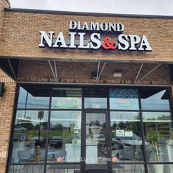 Diamond Nails and Spa